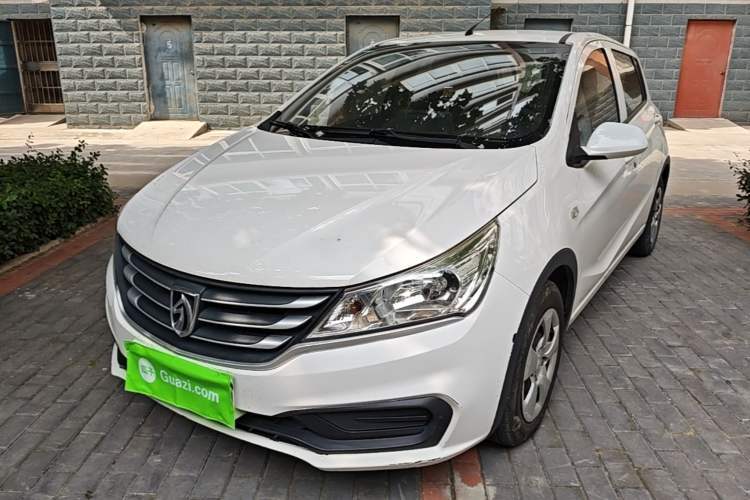 Used Baojun 310 2016 1.2L manual Comfort trim level Guazi used car, China used car export, Used car for sale, Used cars, Cheapest cars for sale
