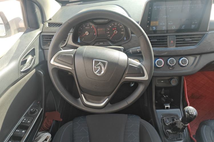 Used Baojun 310 2016 1.2L manual Comfort trim level Steering Wheel