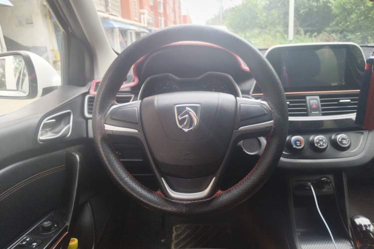 Used Baojun 310 2016 1.2L Manual Fashionable Edition Steering Wheel