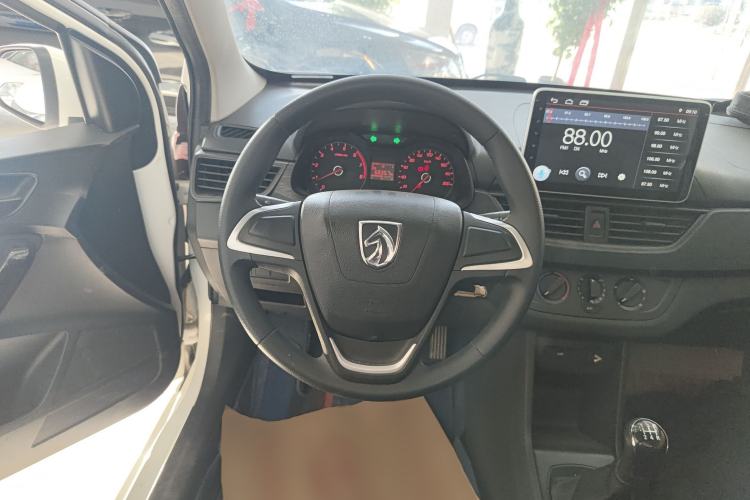 Used Baojun 310 2016 1.2L manual Comfort trim level Steering Wheel
