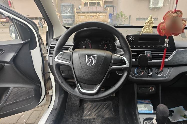 Used Baojun 310 2016 1.2L manual Comfort trim level Steering Wheel