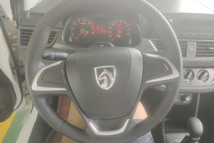 Used Baojun 310 2016 1.2L manual Comfort trim level Steering Wheel