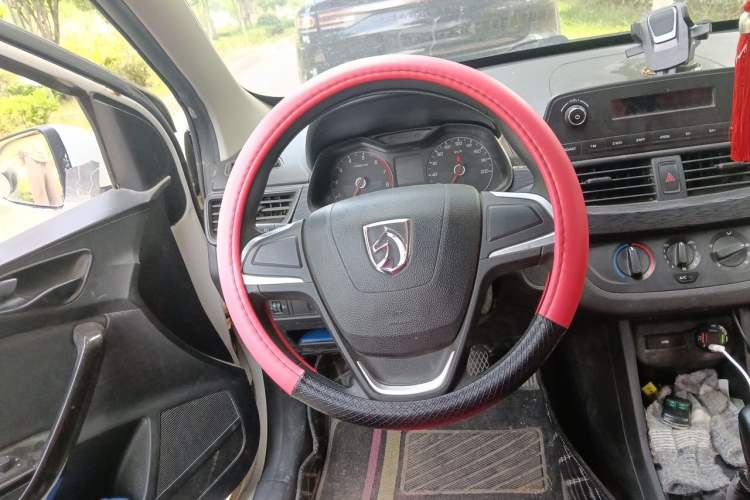 Used Baojun 310 2016 1.2L manual Comfort trim level Steering Wheel