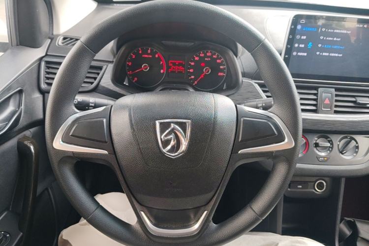 Used Baojun 310 2016 1.2L manual Comfort trim level Steering Wheel