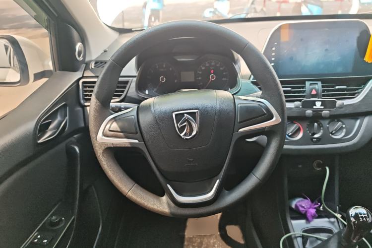 Used Baojun 310 2016 1.2L manual Comfort trim level Steering Wheel