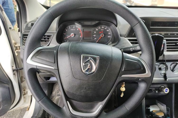 Used Baojun 310 2016 1.2L manual Comfort trim level Steering Wheel