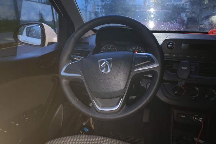 Used Baojun 310 2016 1.2L manual Comfort trim level Steering Wheel