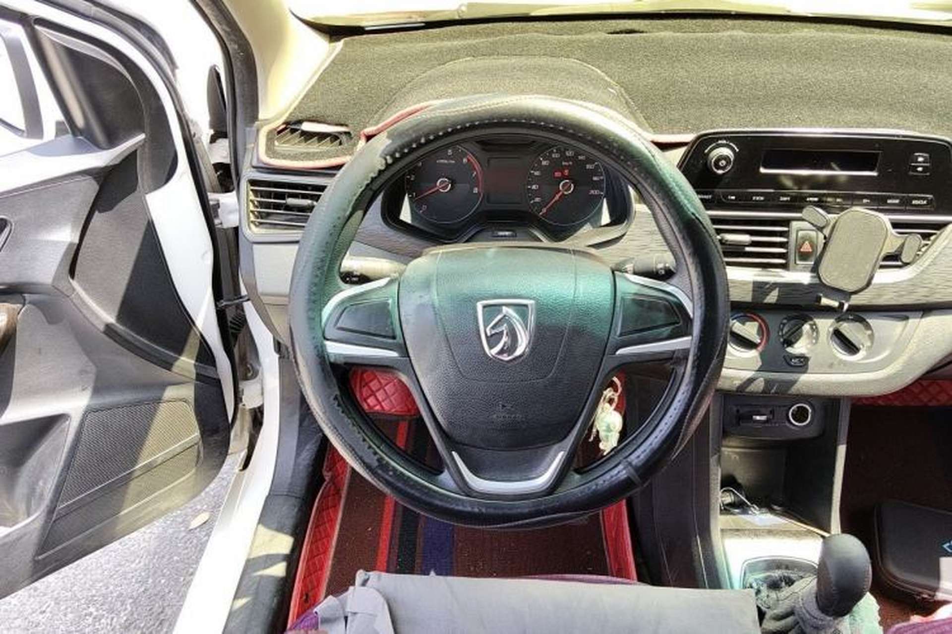Used Baojun 310 2016 1.2L manual Comfort trim level Steering Wheel