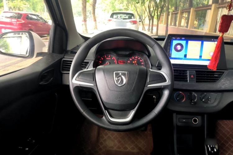 Used Baojun 310 2016 1.2L manual Comfort trim level Steering Wheel