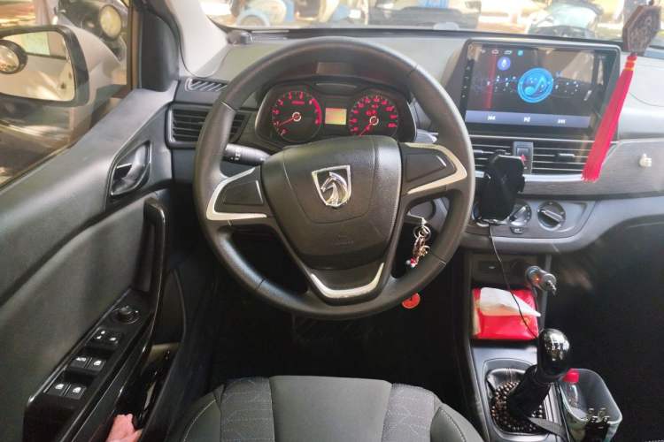 Used Baojun 310 2016 1.2L manual Comfort trim level Steering Wheel