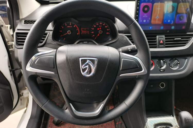 Used Baojun 310 2016 1.2L manual Comfort trim level Steering Wheel