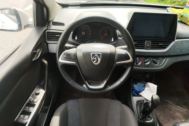 Used Baojun 310 2016 1.2L manual Comfort trim level Steering Wheel