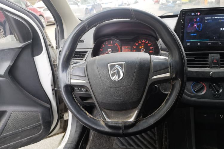 Used Baojun 310 2016 1.2L manual Comfort trim level Steering Wheel