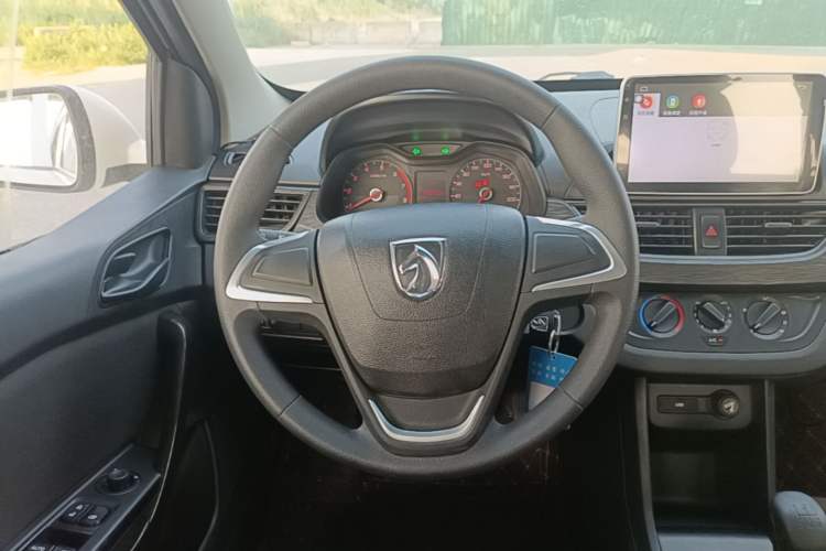 Used Baojun 310 2016 1.2L manual Comfort trim level Steering Wheel