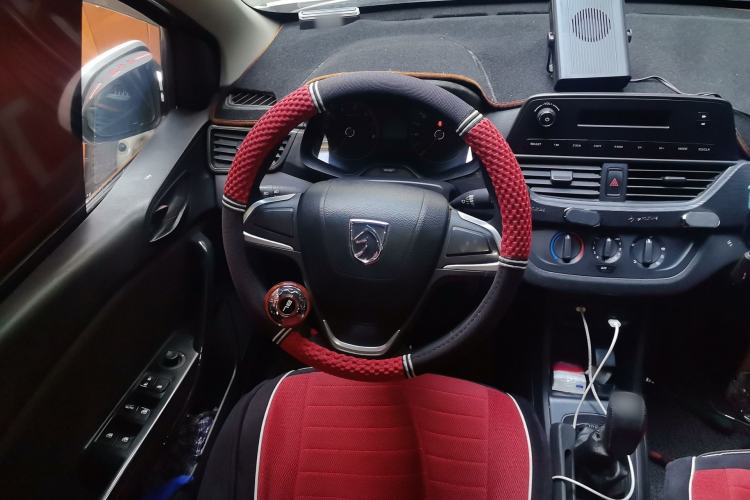 Used Baojun 310 2016 1.2L manual Comfort trim level Steering Wheel