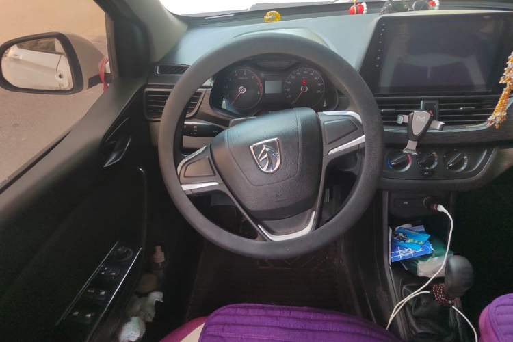 Used Baojun 310 2016 1.2L manual Comfort trim level Steering Wheel