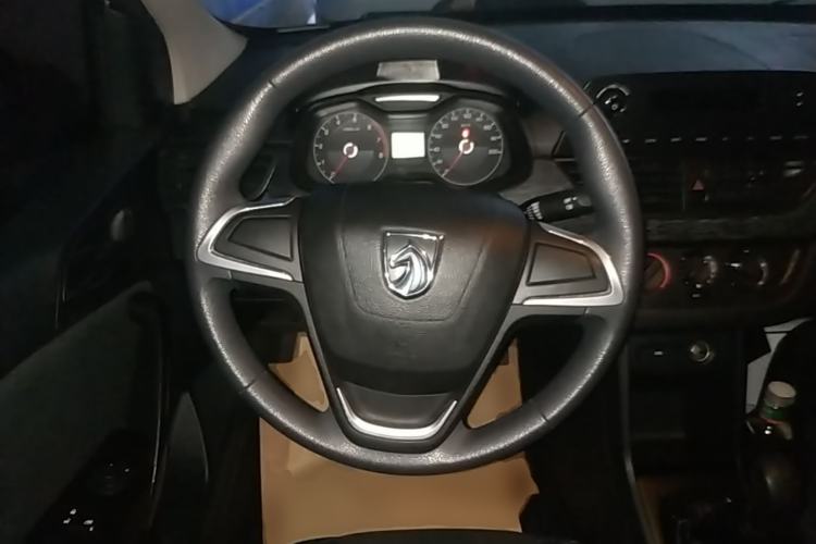Used Baojun 310 2016 1.2L manual Comfort trim level Steering Wheel
