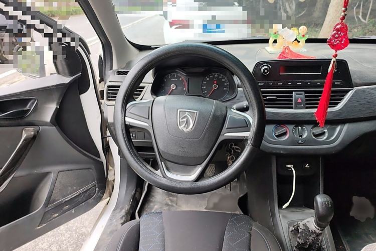 Used Baojun 310 2016 1.2L manual Comfort trim level Steering Wheel