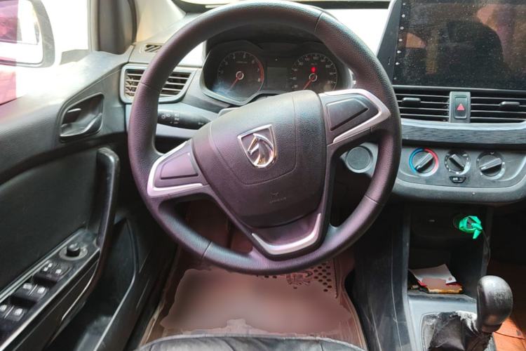 Used Baojun 310 2016 1.2L manual Comfort trim level Steering Wheel
