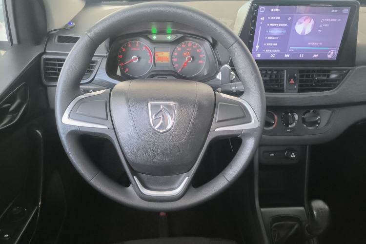 Used Baojun 310 2016 1.2L manual Comfort trim level Steering Wheel