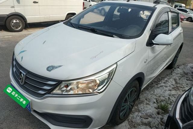 Baojun 310 2016 1.2L manual Comfort trim level de segunda mano