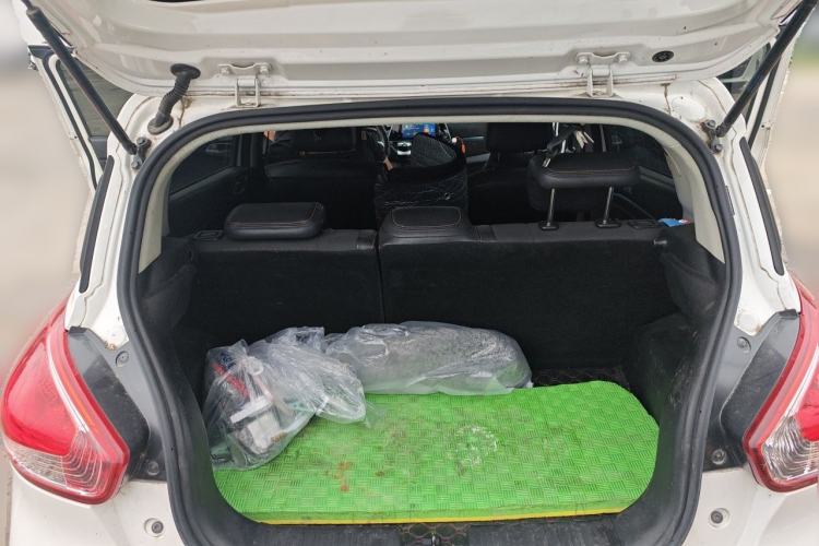 Used Baojun 310 2016 1.2L Manual Fashionable Edition Trunk