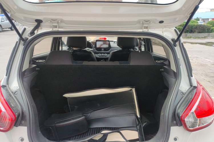 Used Baojun 310 2016 1.2L Manual Value Edition Trunk