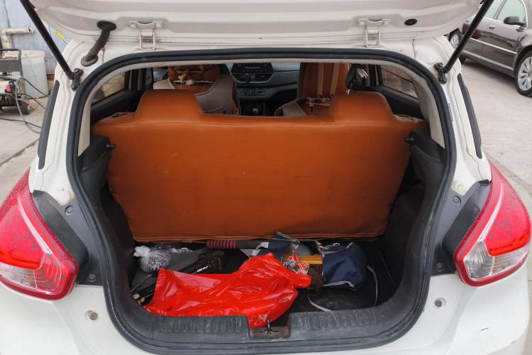 Used Baojun 310 2016 1.2L Manual Value Edition Trunk