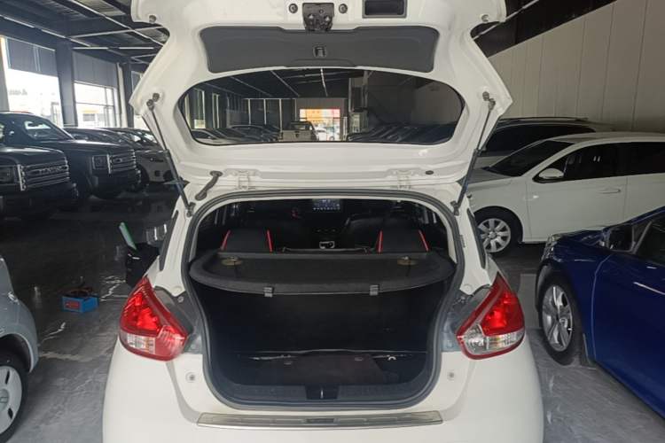 Used Baojun 310 2016 1.2L Manual Value Edition Trunk
