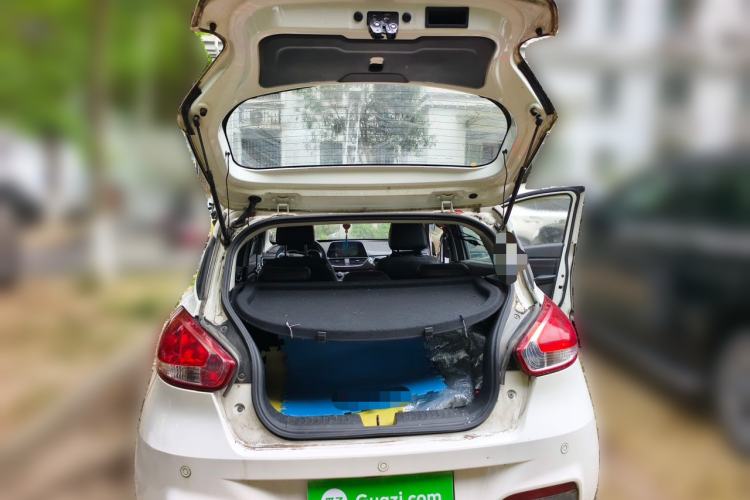 Used Baojun 310 2016 1.2L Manual Fashionable Edition Trunk