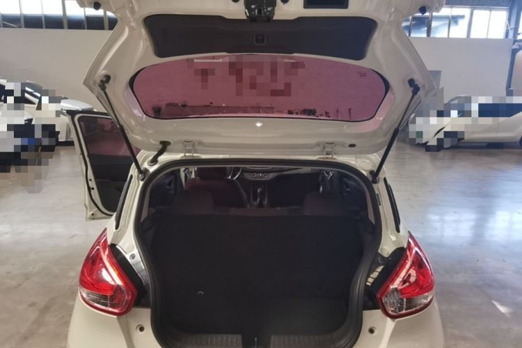 Used Baojun 310 2016 1.2L manual Comfort trim level Trunk