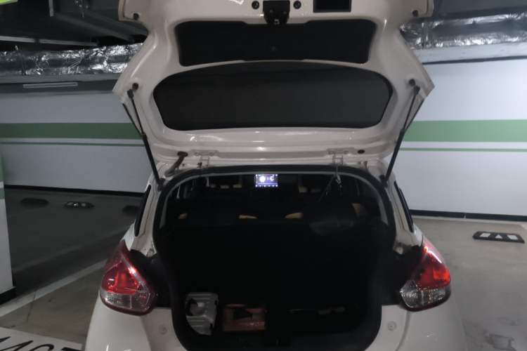 Used Baojun 310 2016 1.2L manual Comfort trim level Trunk