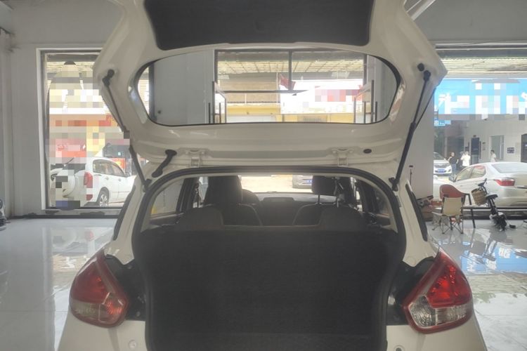Used Baojun 310 2016 1.2L manual Comfort trim level Trunk