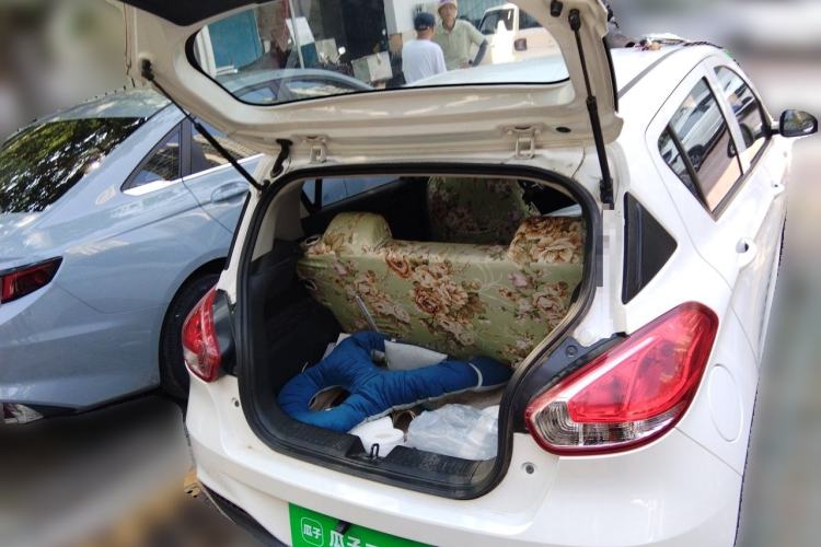 Used Baojun 310 2016 1.2L manual Comfort trim level Trunk