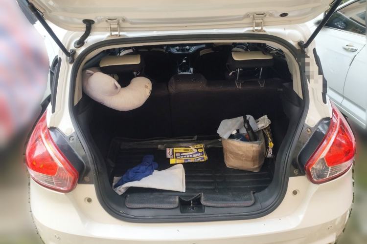 Used Baojun 310 2016 1.2L Manual Fashionable Edition Trunk