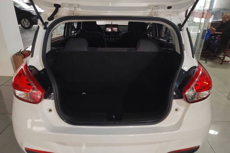 Used Baojun 310 2016 1.2L manual Comfort trim level Trunk