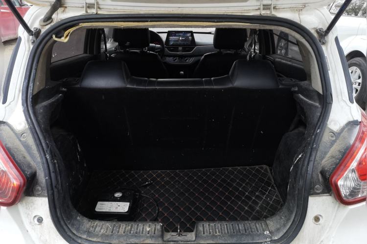 Used Baojun 310 2016 1.2L manual Comfort trim level Trunk
