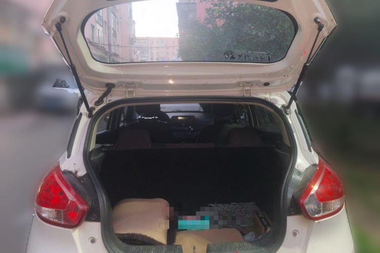Used Baojun 310 2016 1.2L manual Comfort trim level Trunk
