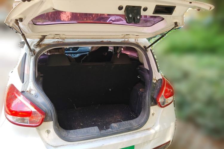 Used Baojun 310 2016 1.2L manual Comfort trim level Trunk