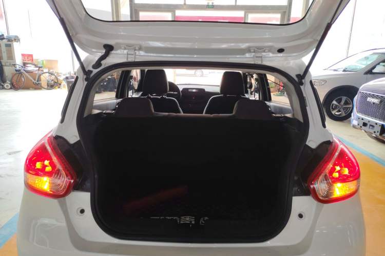 Used Baojun 310 2016 1.2L manual Comfort trim level Trunk
