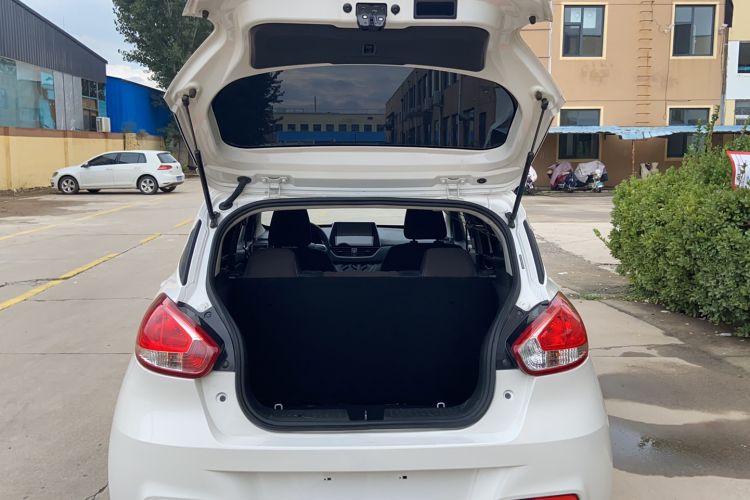 Used Baojun 310 2016 1.2L manual Comfort trim level Trunk