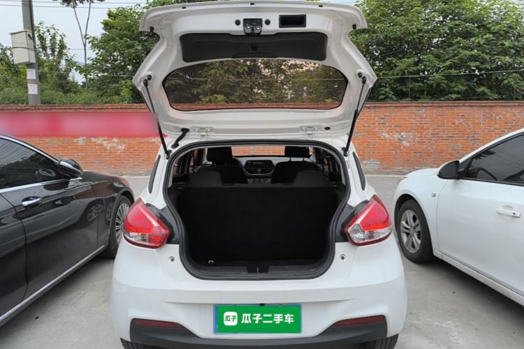 Used Baojun 310 2016 1.2L manual Comfort trim level Trunk