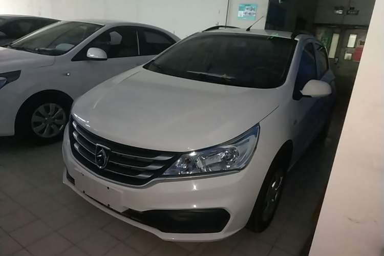 Used Baojun 310 2016 1.2L manual Comfort trim level Guazi used car, China used car export, Used car for sale, Used cars, Cheapest cars for sale
