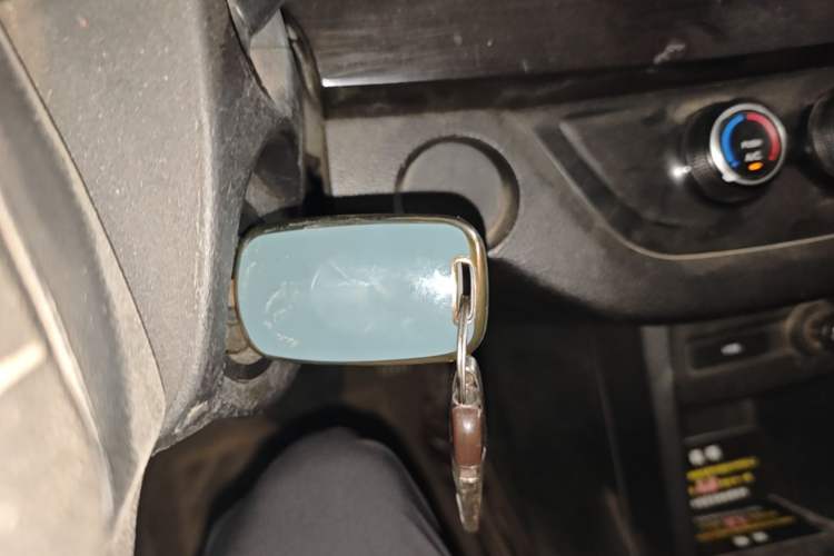 Used Baojun 310 2016 1.2L Manual Fashionable Edition Vehicle Key