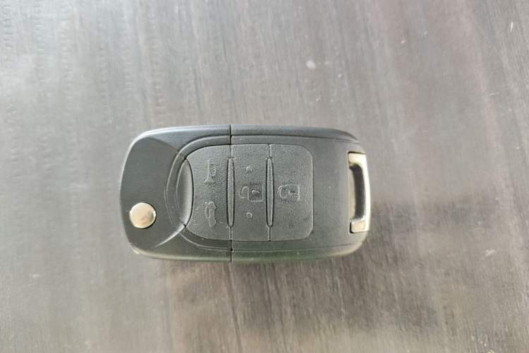 Used Baojun 310 2016 1.2L manual Comfort trim level Vehicle Key