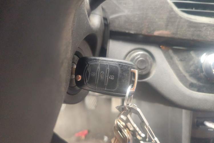 Used Baojun 310 2016 1.2L Manual Luxury Model Vehicle Key