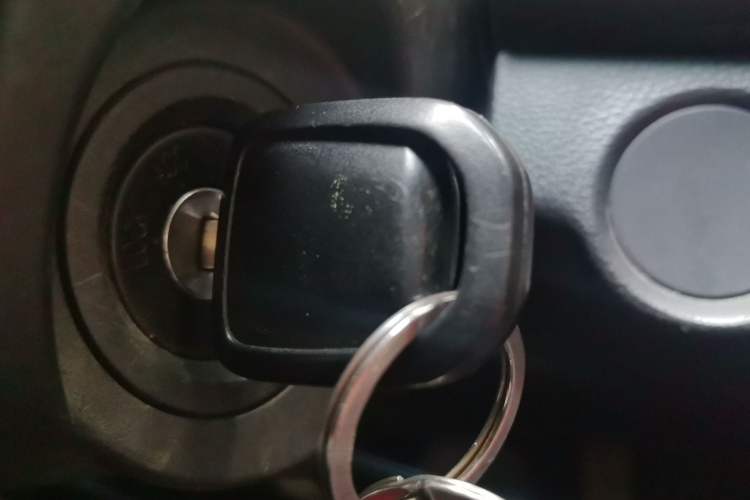 Used Baojun 310 2016 1.2L manual Comfort trim level Vehicle Key