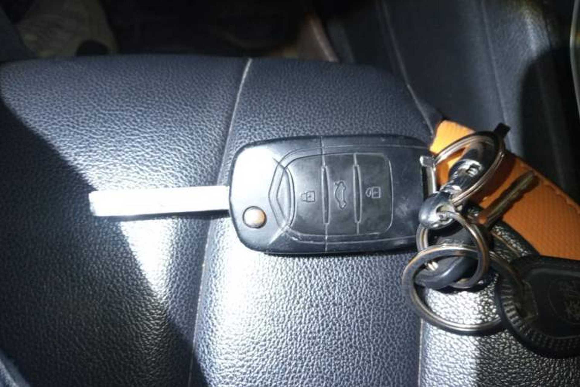 Used Baojun 310 2016 1.2L Manual Luxury Model Vehicle Key