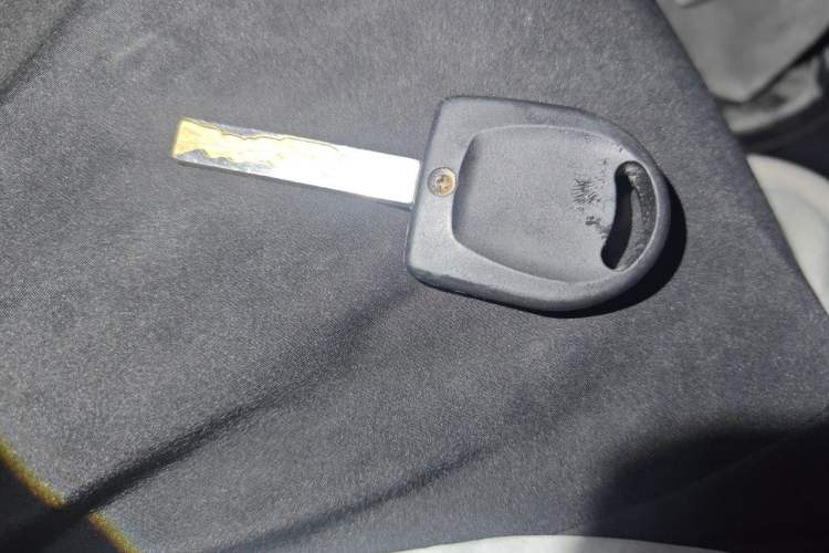 Used Baojun 310 2016 1.2L manual Comfort trim level Vehicle Key