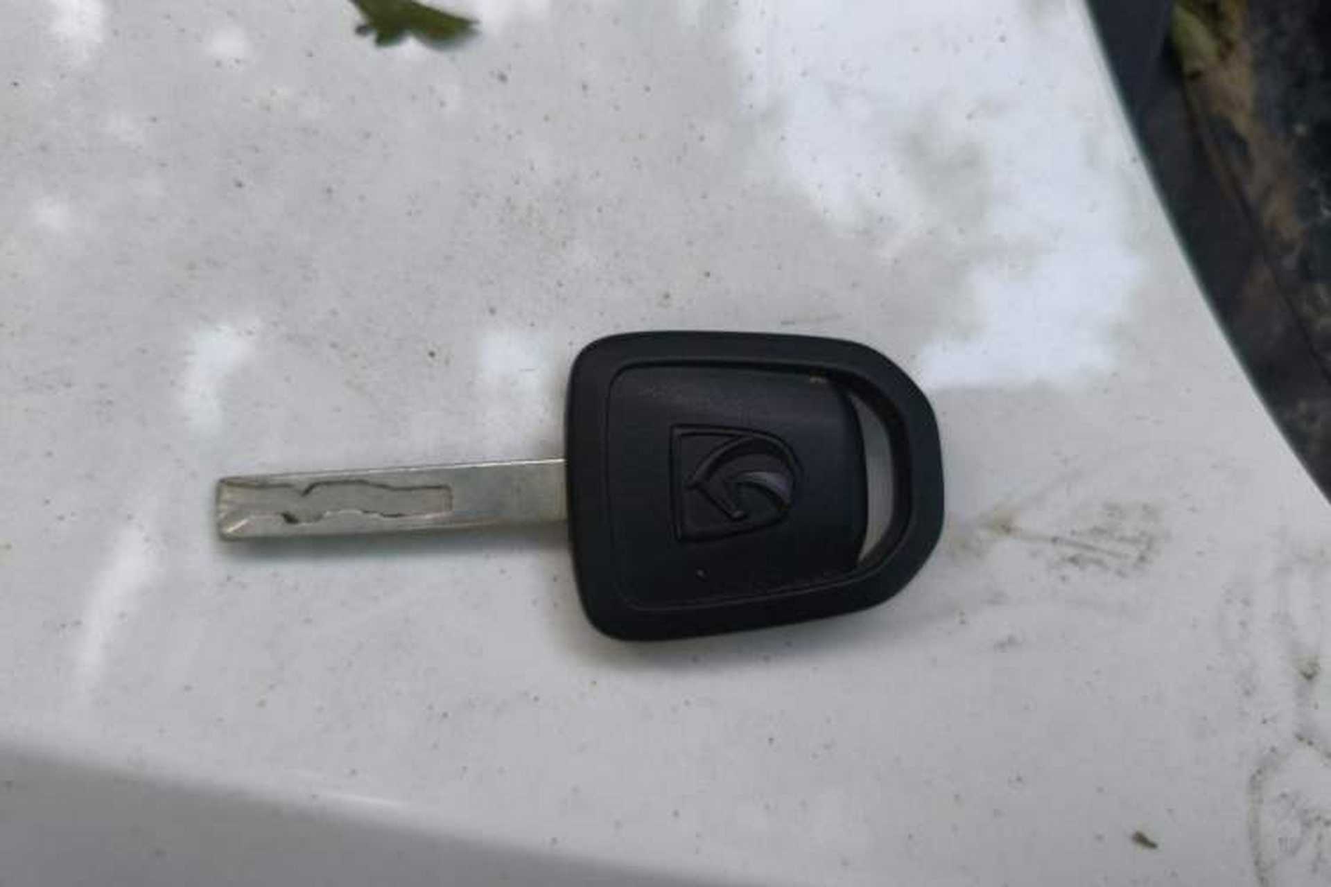 Used Baojun 310 2016 1.2L manual Comfort trim level Vehicle Key